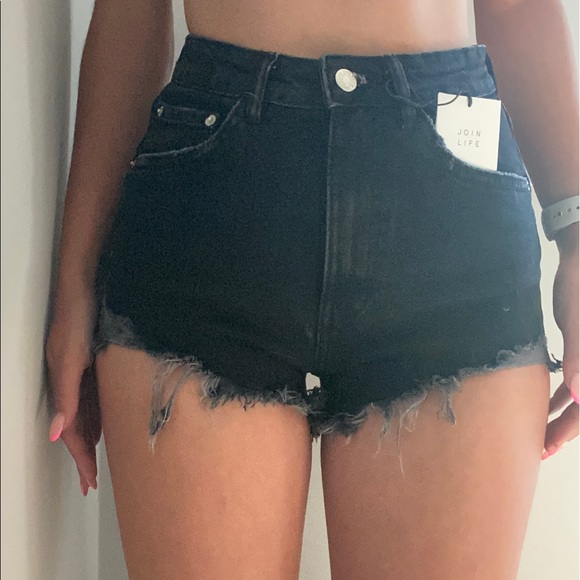Women’s Black ZARA Jean Shorts Size 2 - Picture 4 of 4